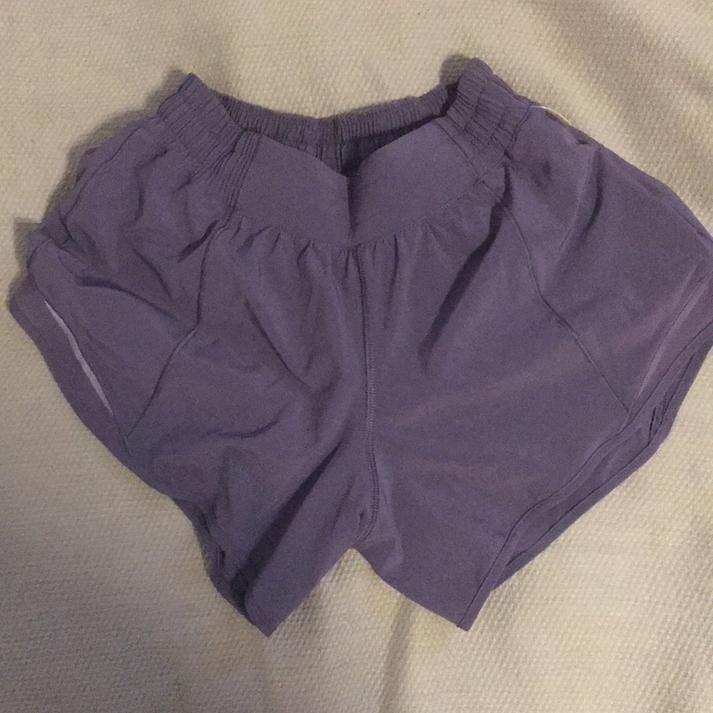 Lulu Hotty Hot Shorts ll Long size 4